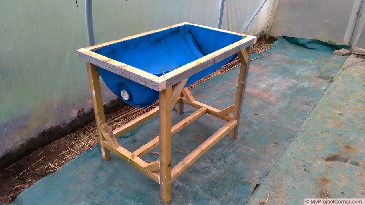 Projet de jardinière avec un fût en plastique recyclé