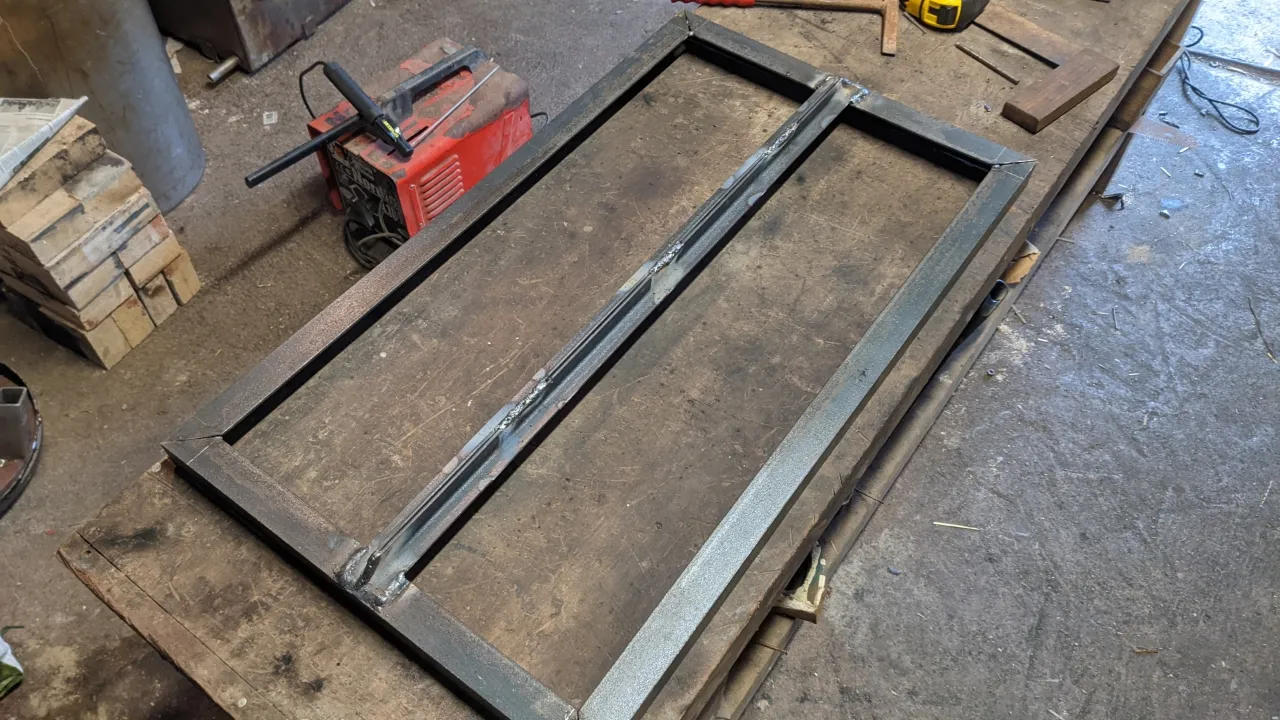 cadre de base de poêle à fusée soudé