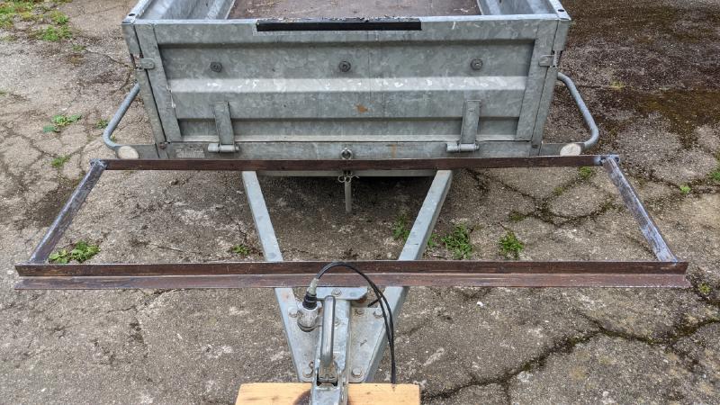 Porte-vélos pour remorque de voiture fait maison
