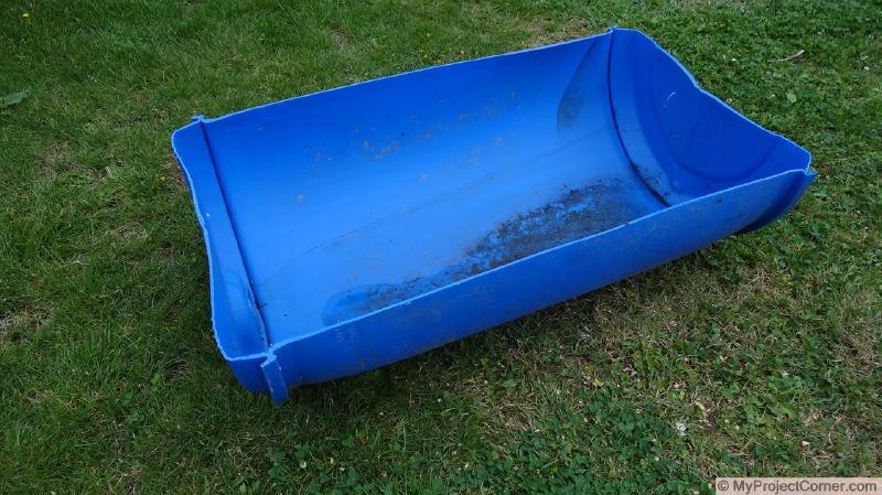 recycled plastic barrel used for chicken slaughter station