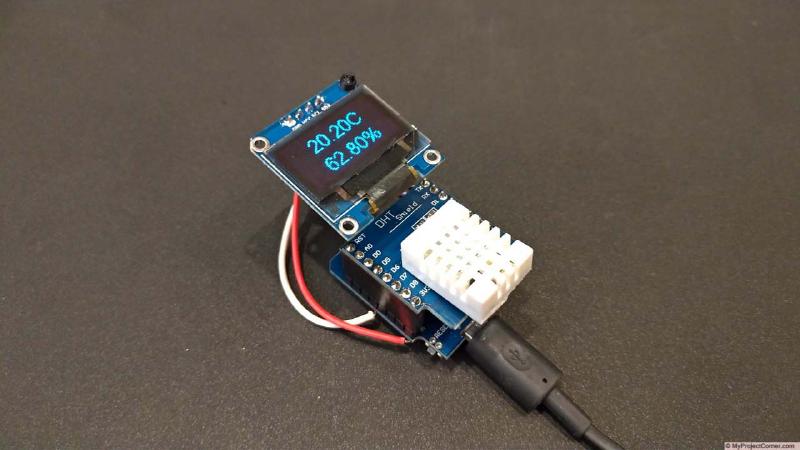 temperature and humidity sensor powered up