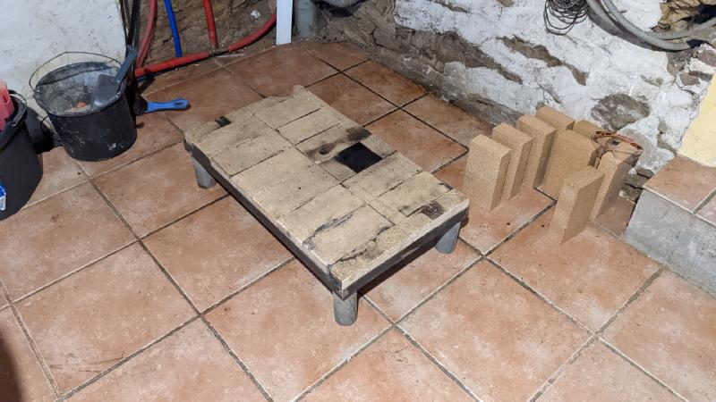estufa rocket capas de ladrillos