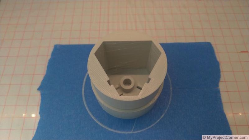 Parte del adaptador impreso en 3d para el adaptador de la batería
